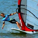 Windsurfing…wiatr, prędkość, swoboda… Nauka i „ślizgi” nad polskim morzem
