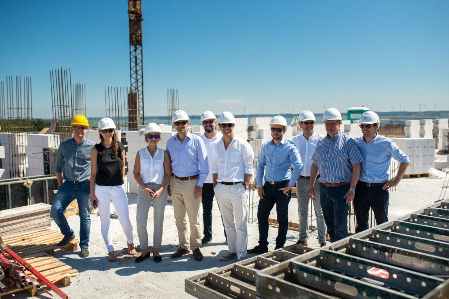 zespół burco - deweloper nieruchomości na morzem